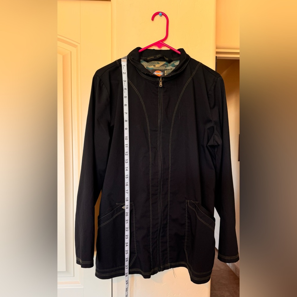 Dickies Scrub Jacket - Picture 3 of 10